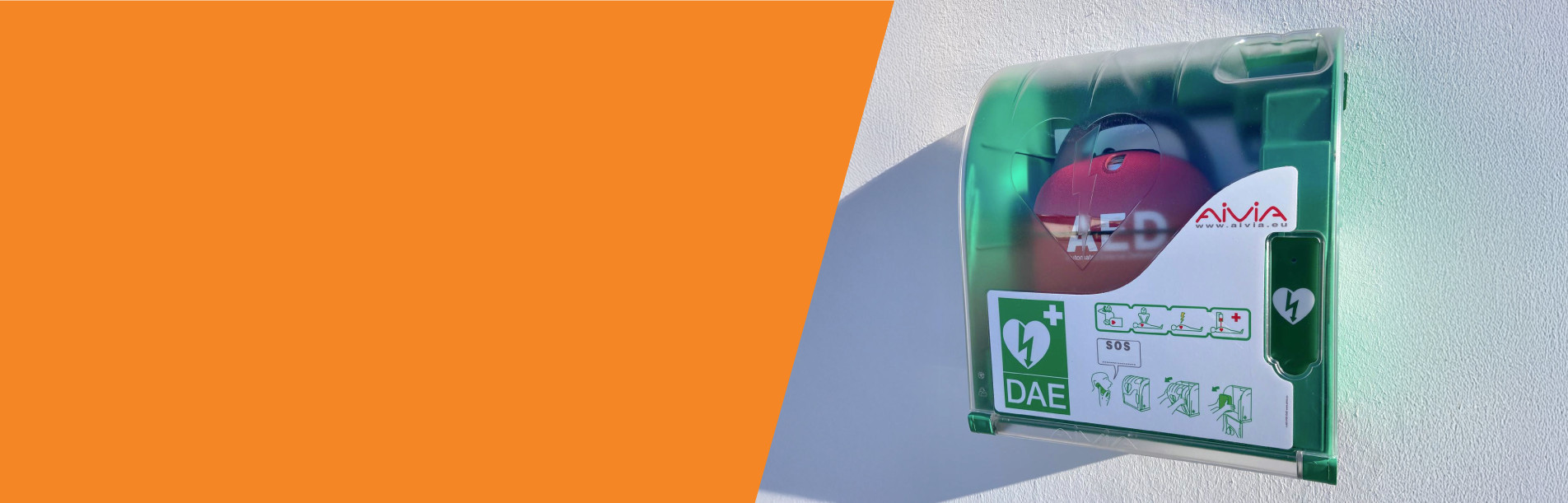 Installato il defibrillatore automatico pubblico