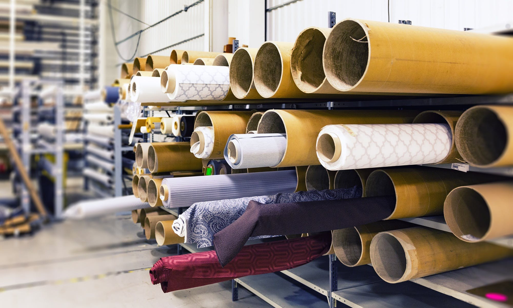 GUIDA DEI TESSUTI - scopriamo i più utilizzati in ambito lavorativo